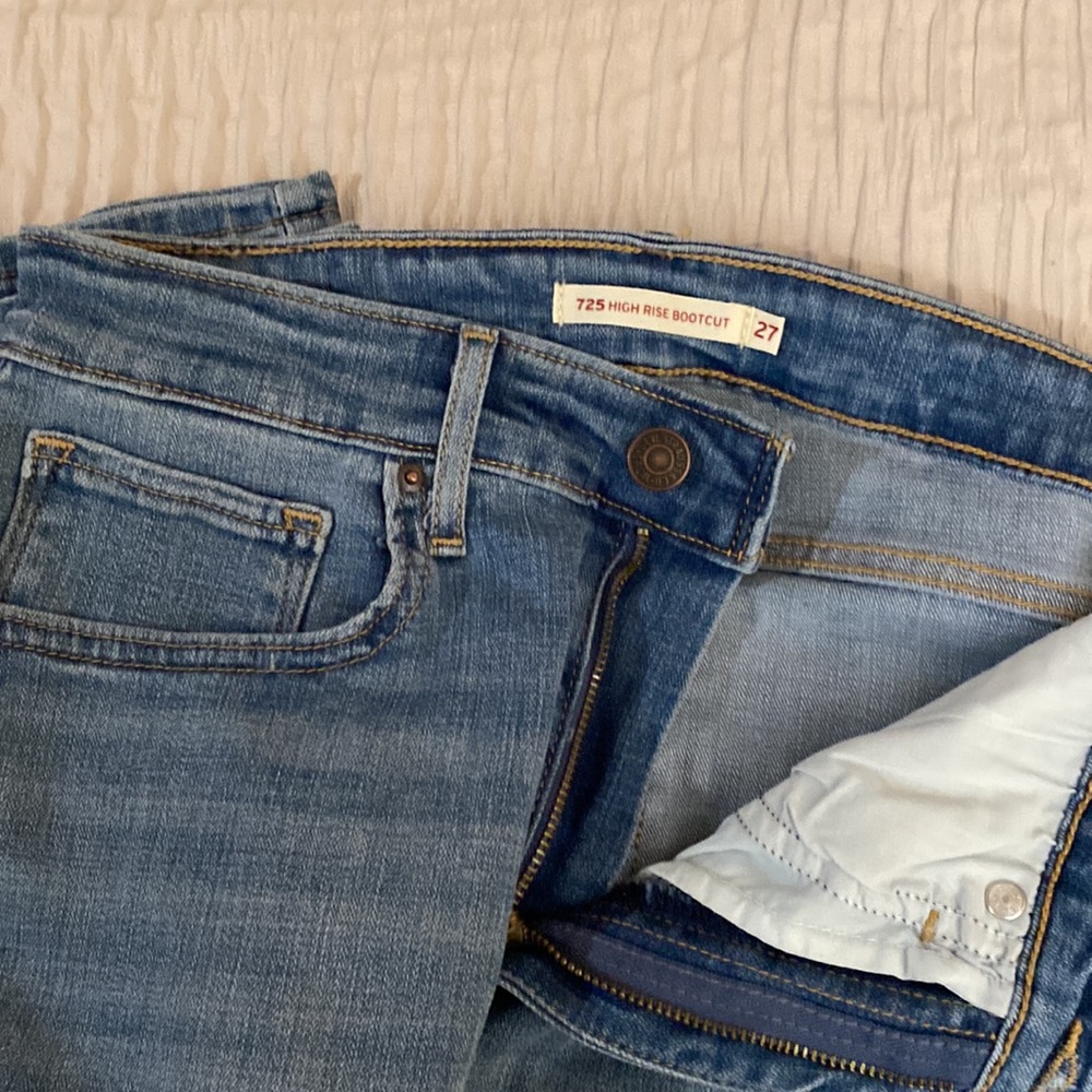 Levi’s High Rise Bootcut - image 3